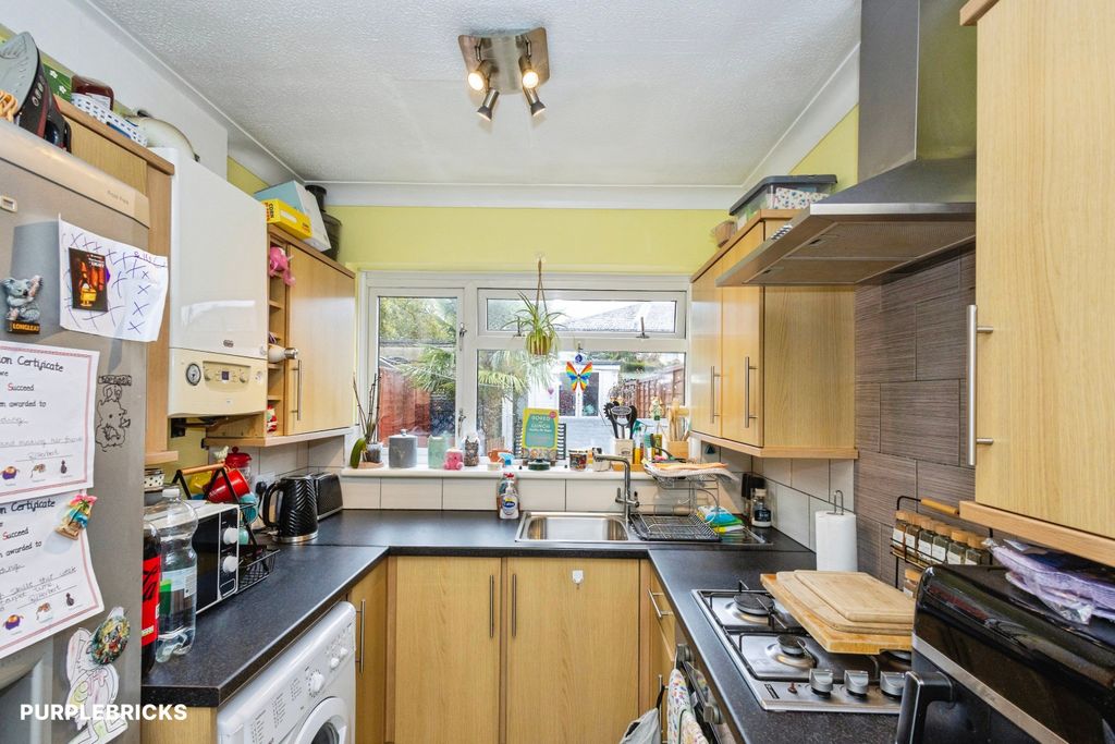 Property photo 3 of 16