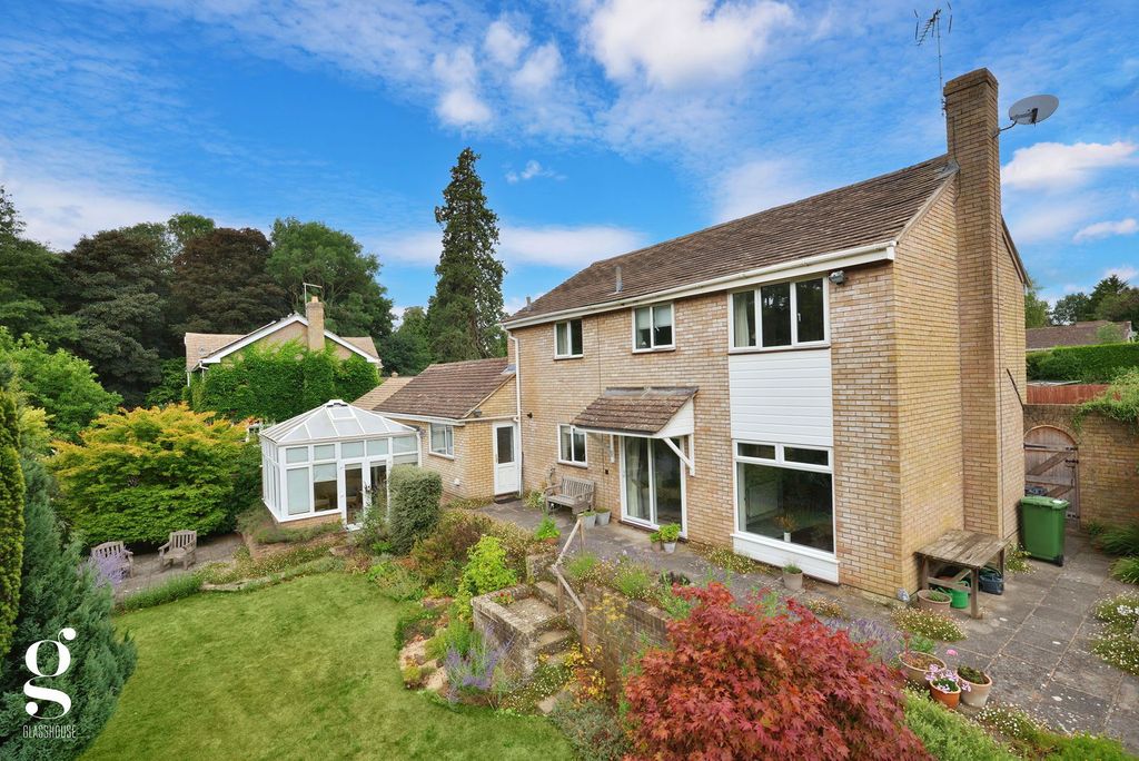 Property photo 1 of 42