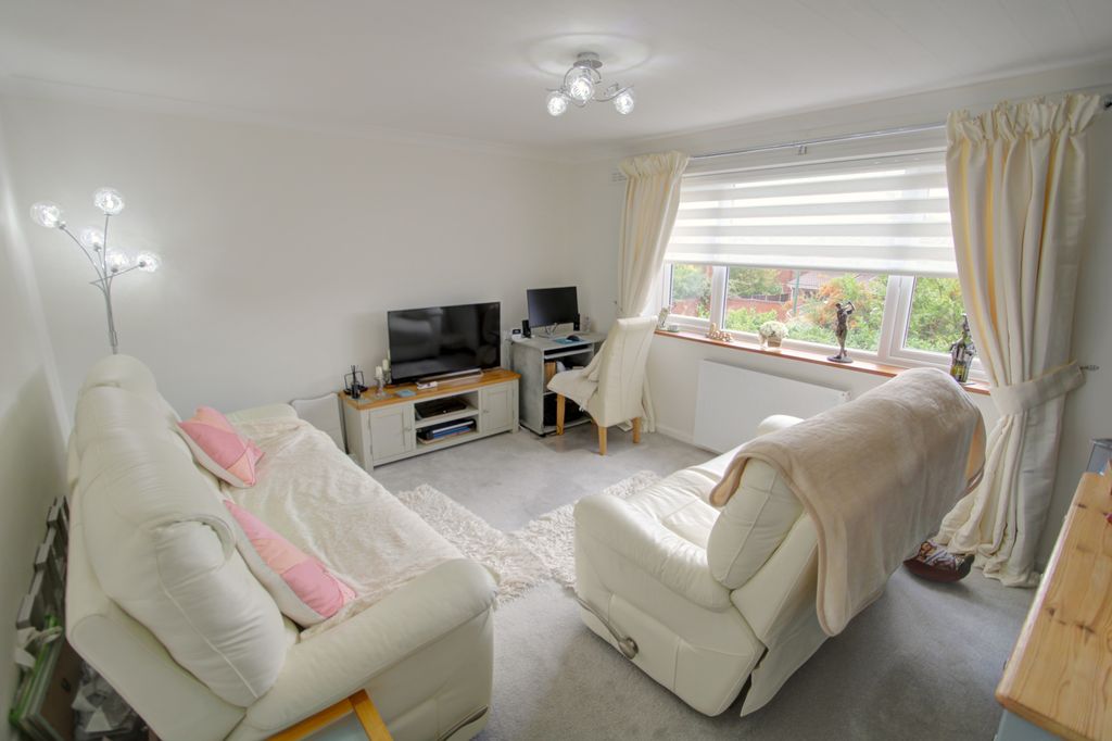 Property photo 2 of 9 Lounge A