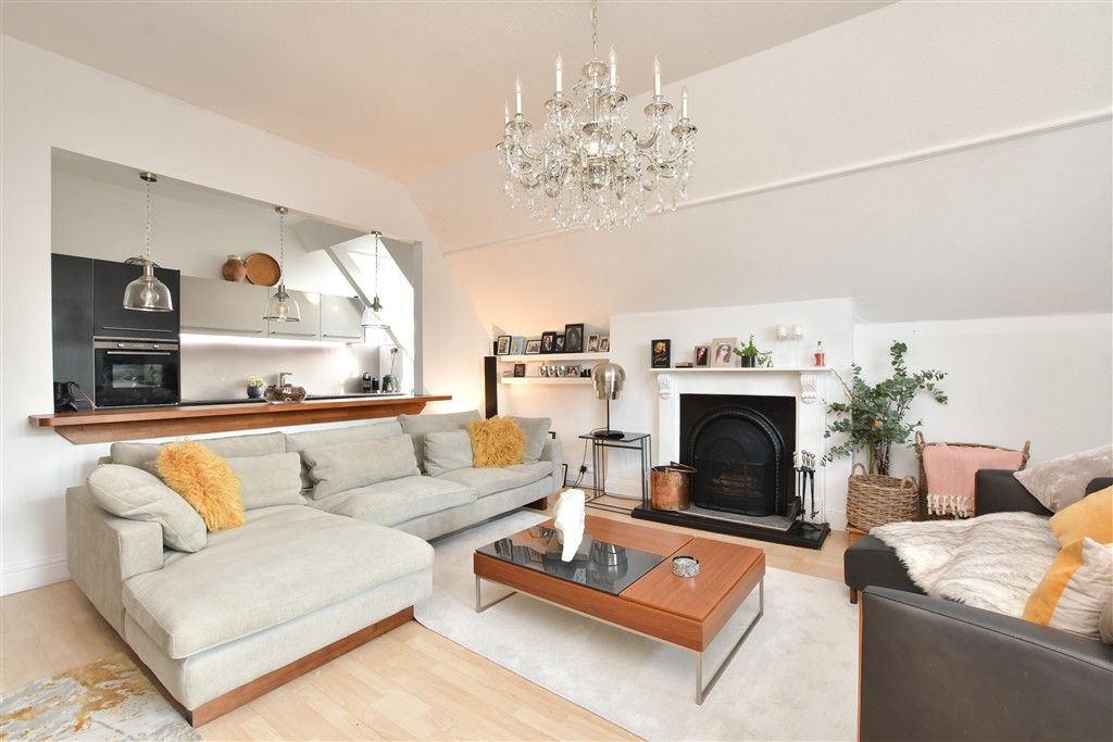 Property photo 2 of 13 Living/Dining Area