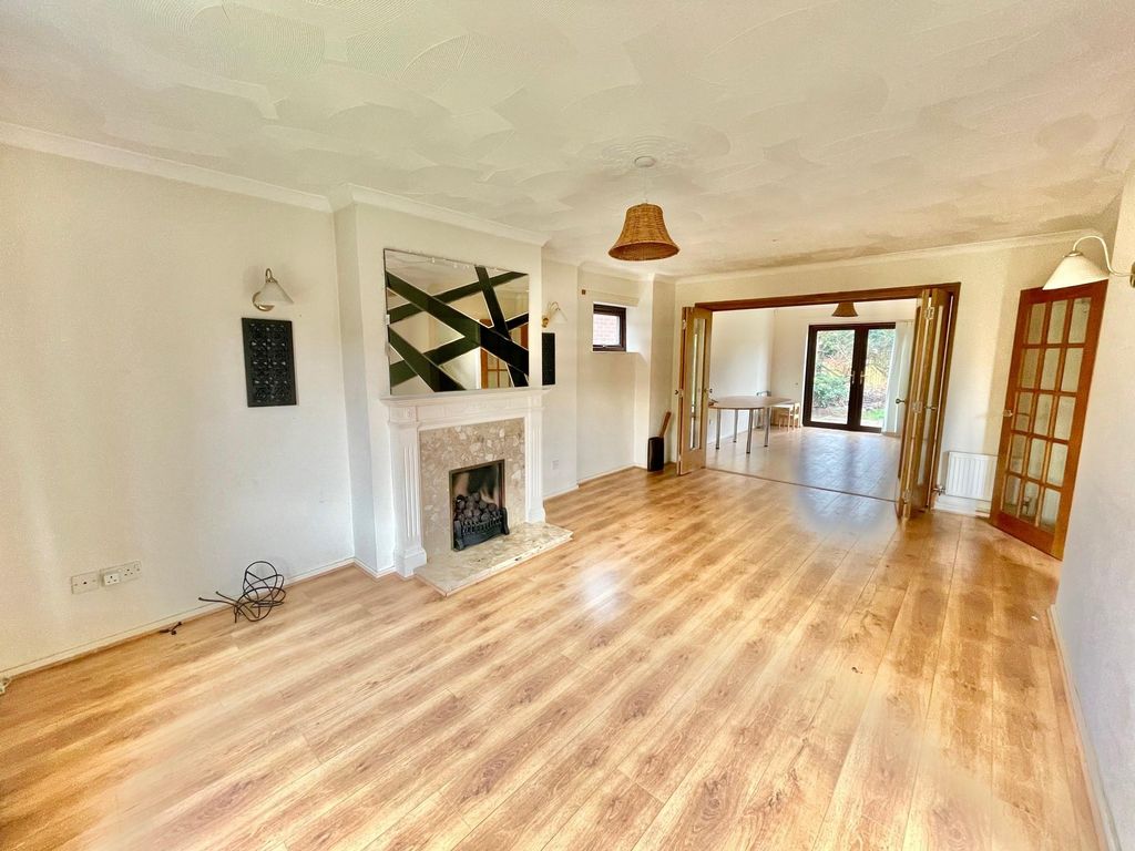 Property photo 2 of 14 Image