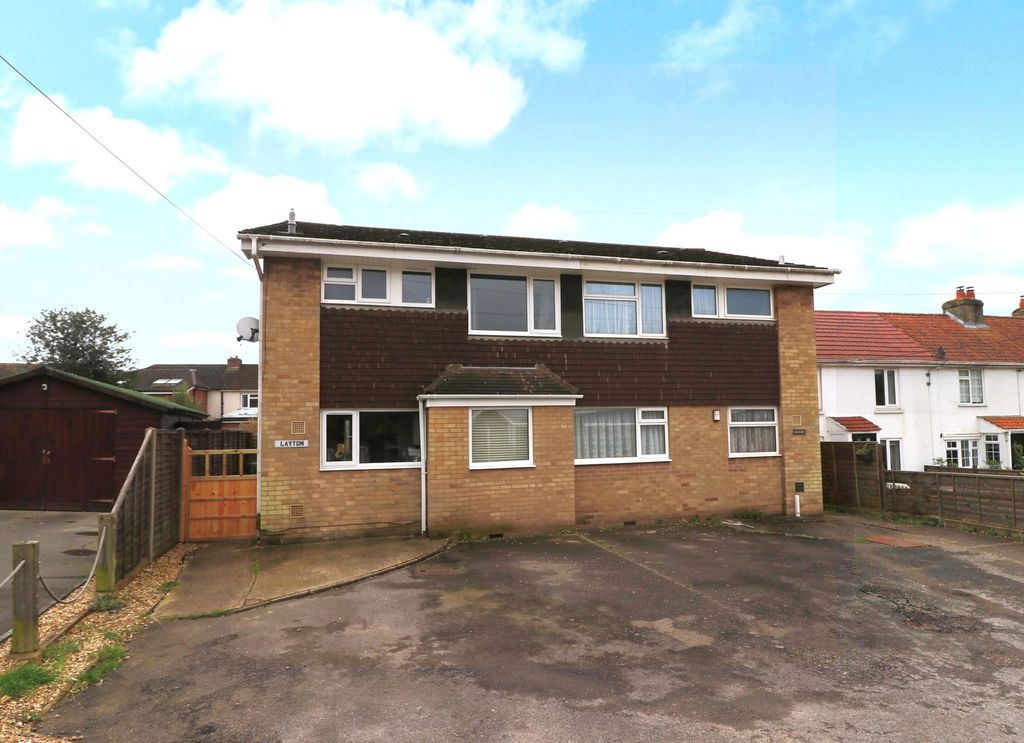 Property photo 1 of 9