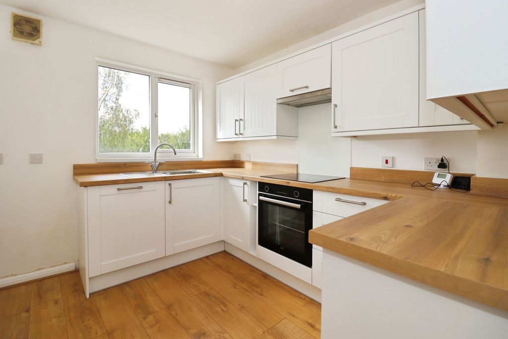 Property photo 2 of 13 Pbox-Img.Jpg