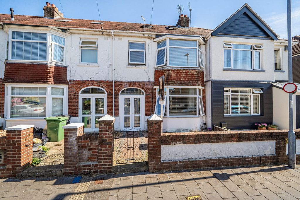 Property photo 1 of 19