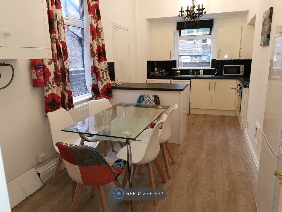 Property photo 3 of 10