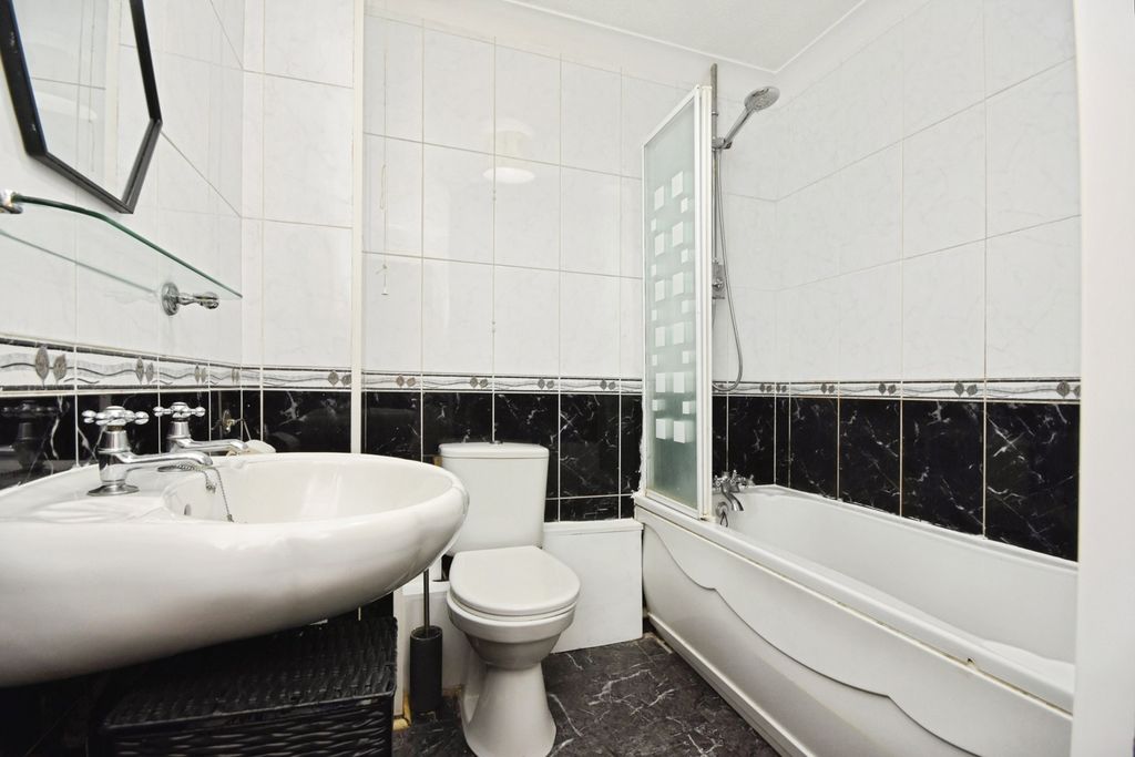 Property photo 3 of 20 Pbox-Img.Jpg