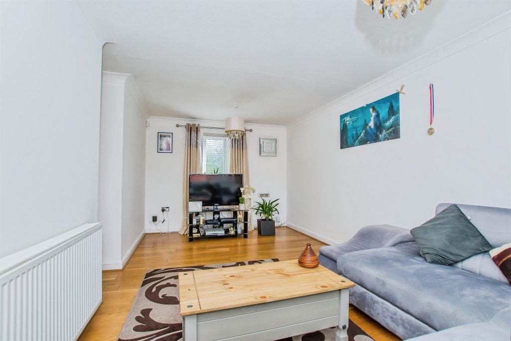 Property photo 3 of 19
