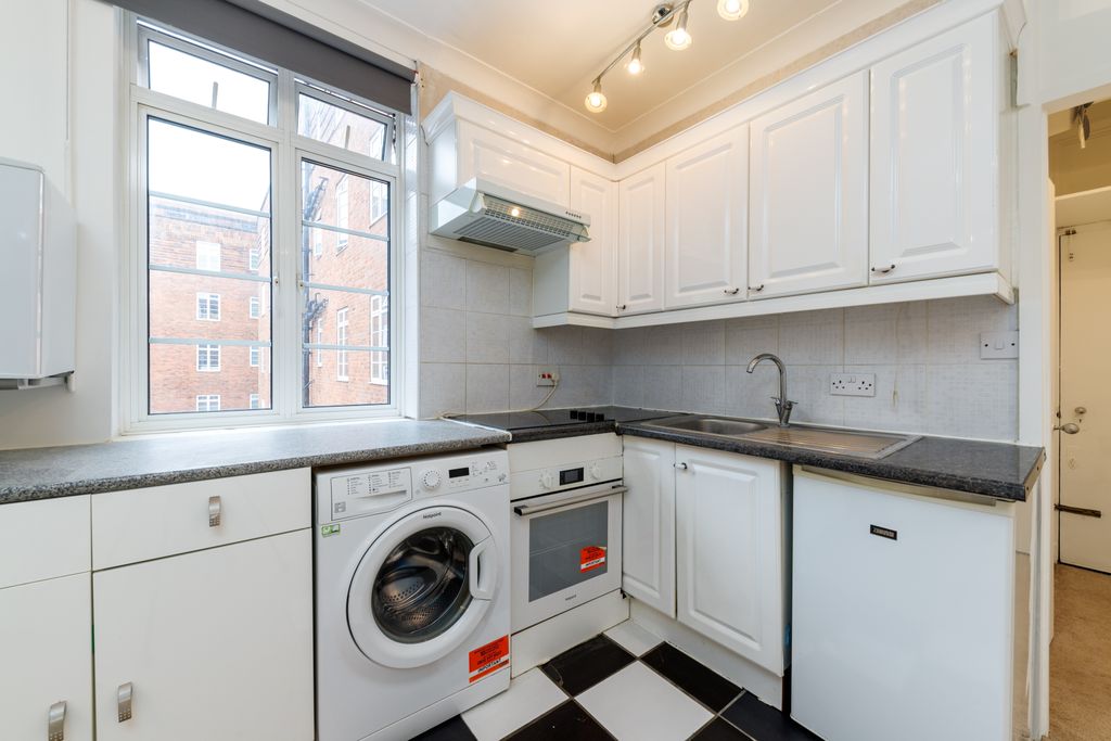 Property photo 3 of 4