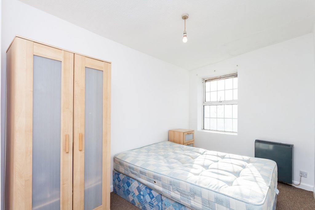 Property photo 2 of 4