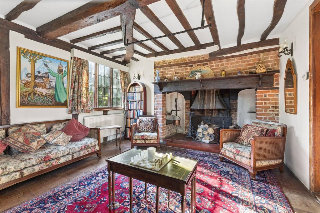 Property photo 2 of 14 Sitting Room