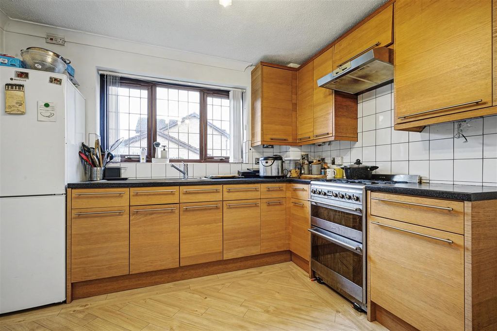 Property photo 3 of 24 Kitchen