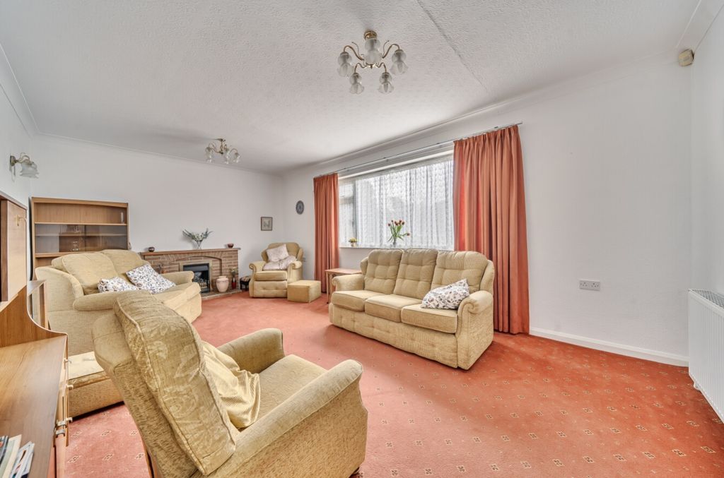 Property photo 3 of 23 1403639-5-69777c84406c0