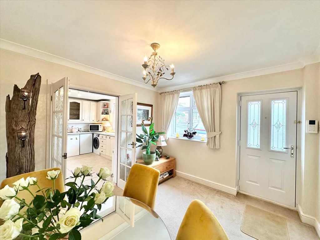 Property photo 2 of 29 Dining Room