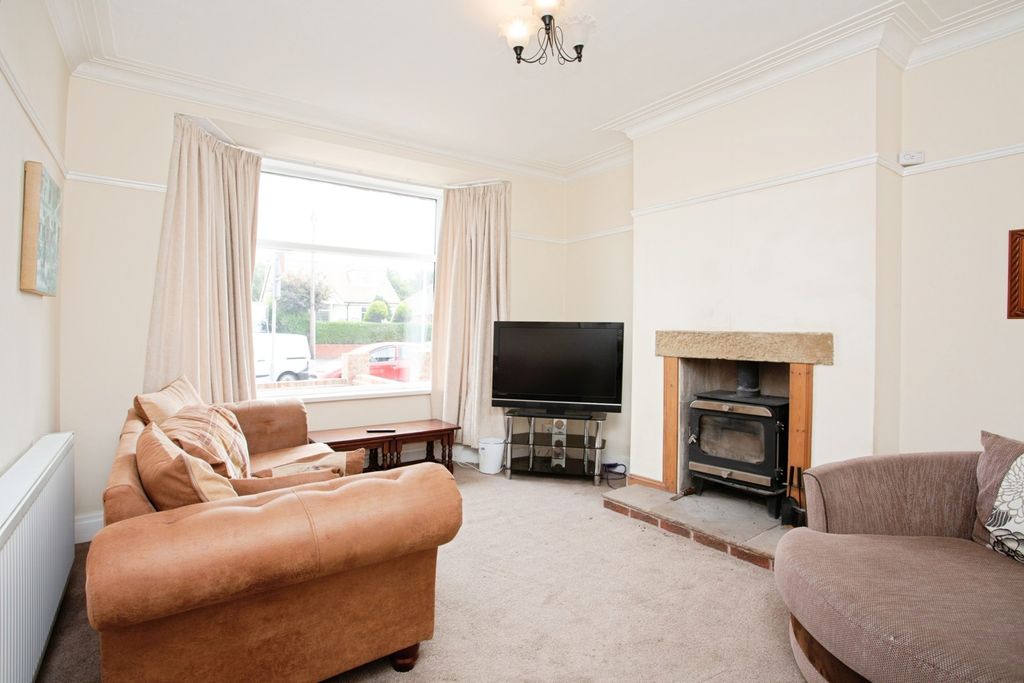 Property photo 2 of 17 Photo