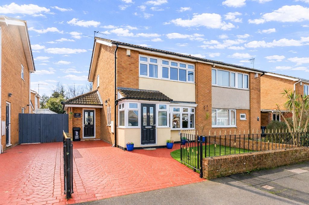 Property photo 1 of 28