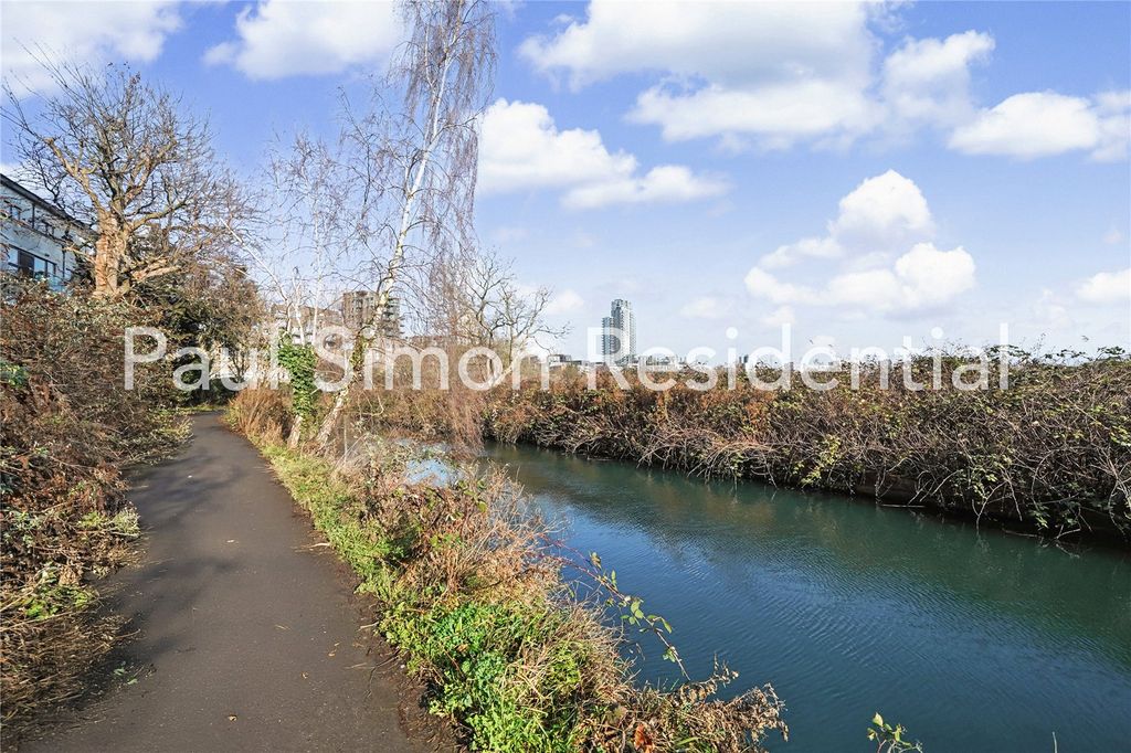 Property photo 3 of 13 Picture No. 05