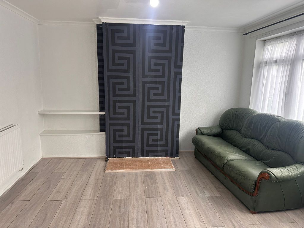 Property photo 3 of 23