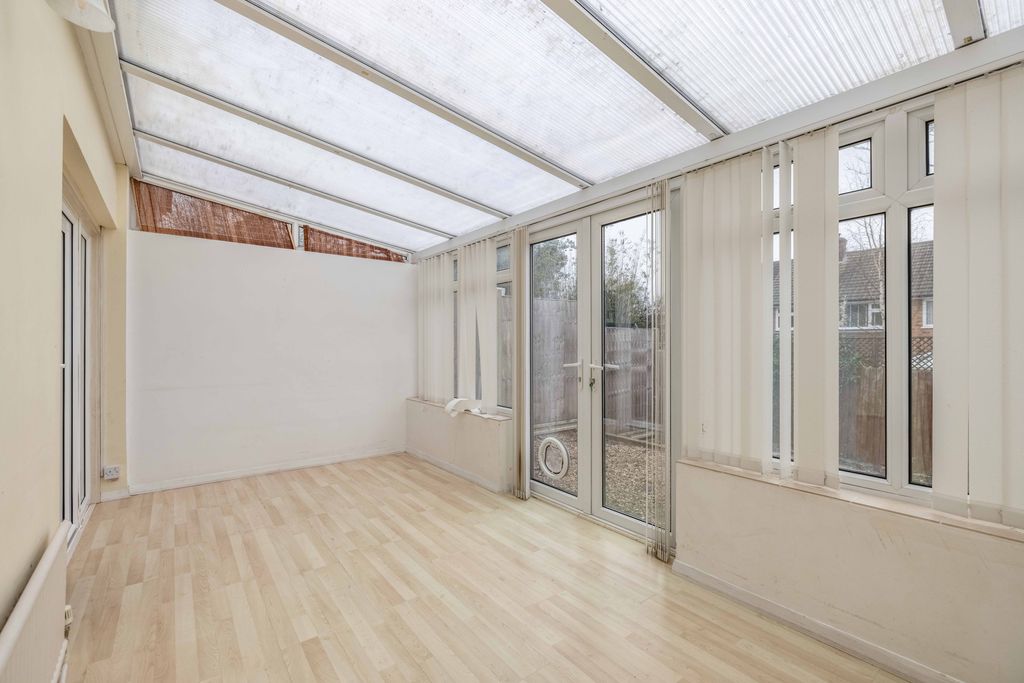 Property photo 3 of 18 201Lw (2 Of 17)