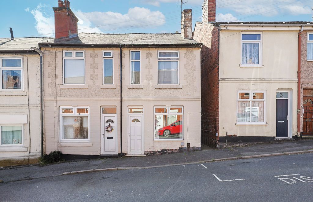 Property photo 1 of 21 Front