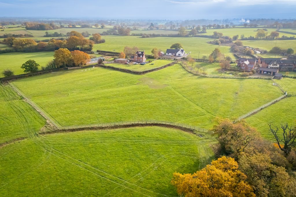 Property photo 2 of 22 Land