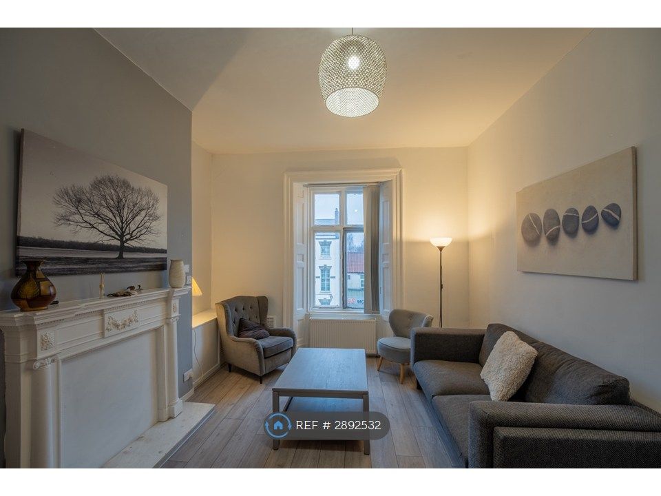 Property photo 1 of 11 Lounge