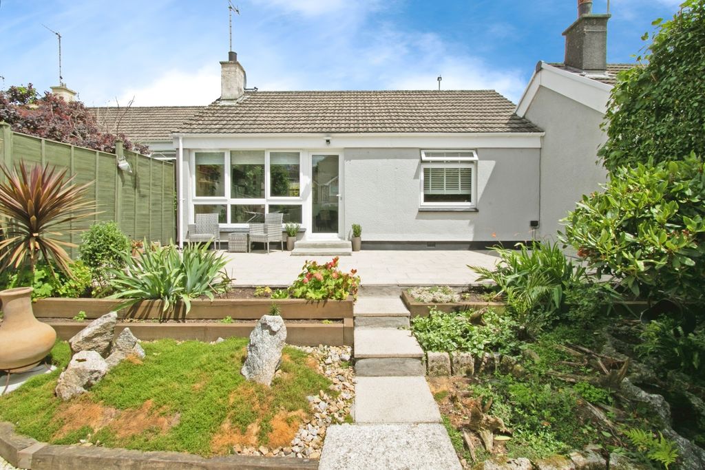 Property photo 1 of 16 Front