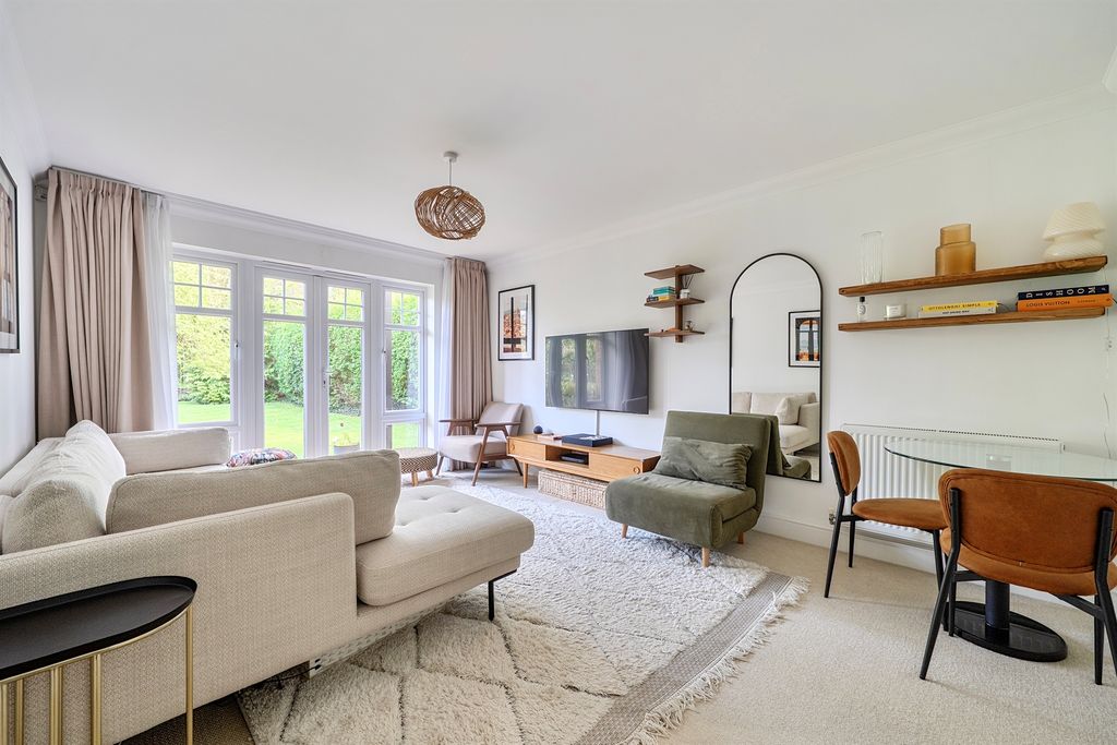 Property photo 3 of 14