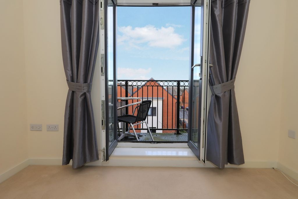 Property photo 2 of 19 Pbox-Img.Jpg