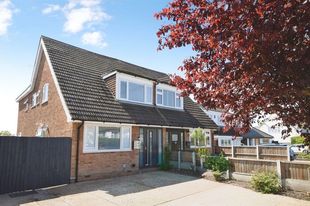 Property photo 1 of 24