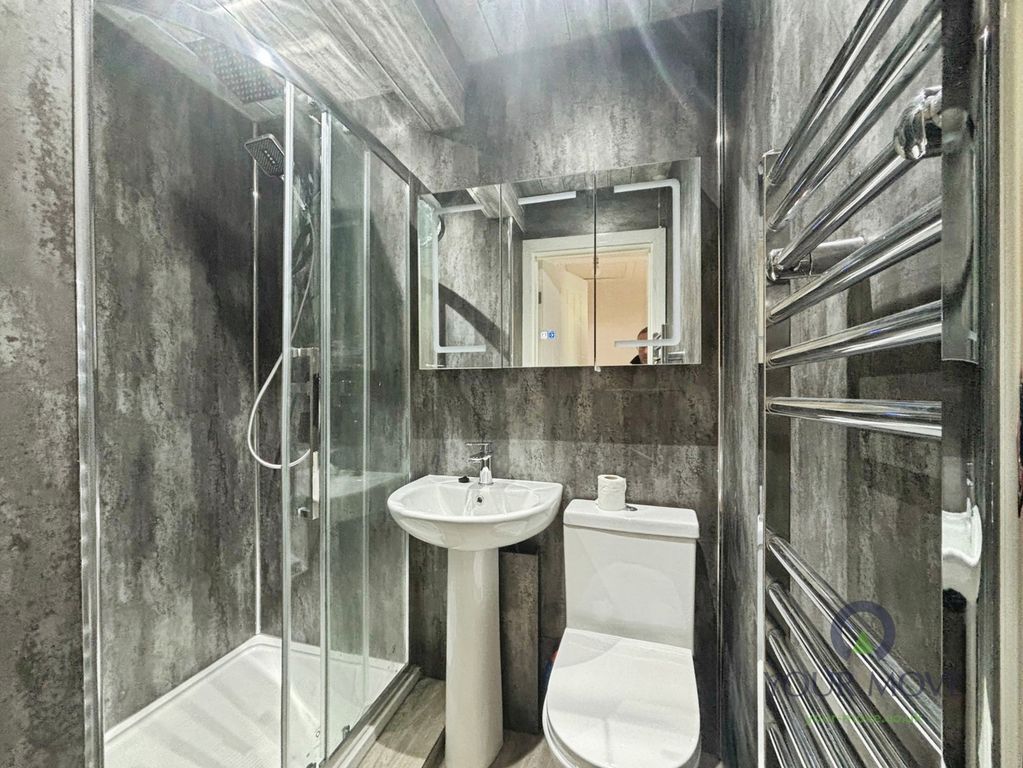 Property photo 3 of 10 Pbox-Img.Jpg