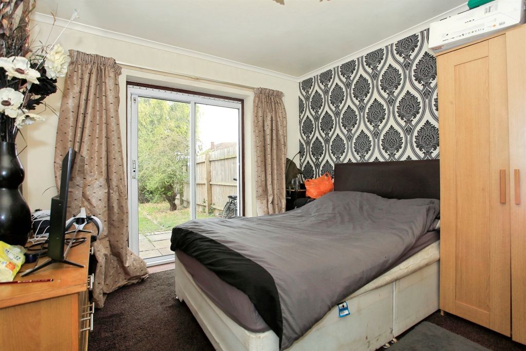Property photo 3 of 9