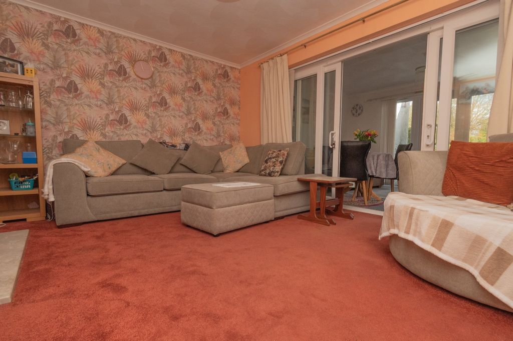 Property photo 2 of 11 Picture 2