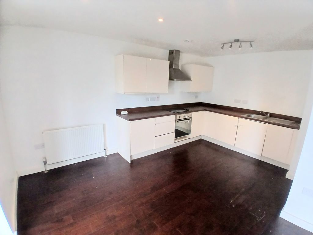 Property photo 2 of 12 Image