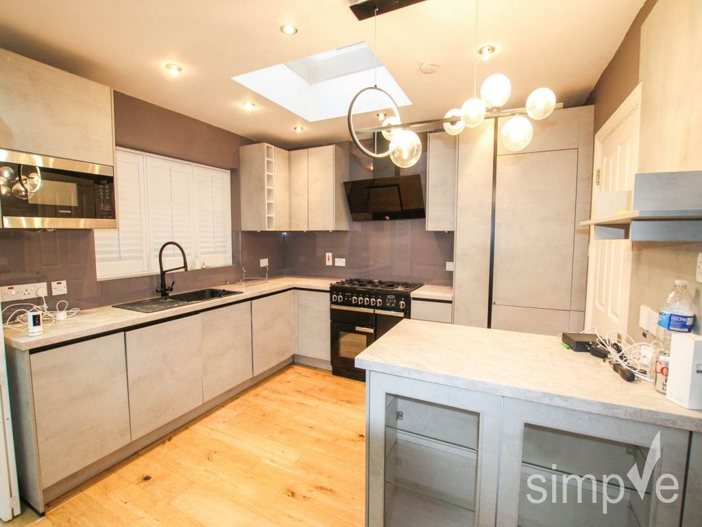 Property photo 1 of 20 Img_7421