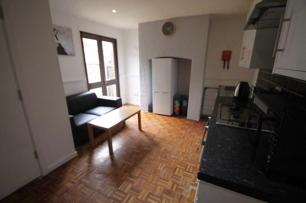 Property photo 3 of 7