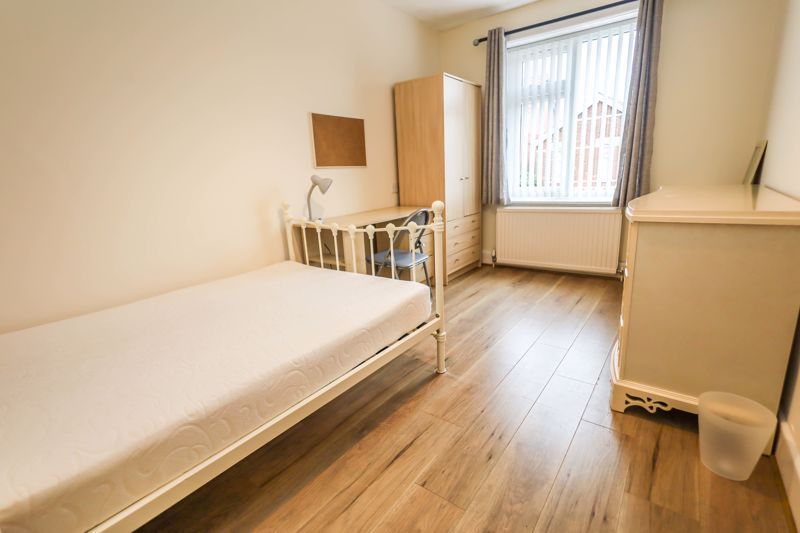 Additional image 8 of 6 bed detached house to rentPine Road, Winton BH9