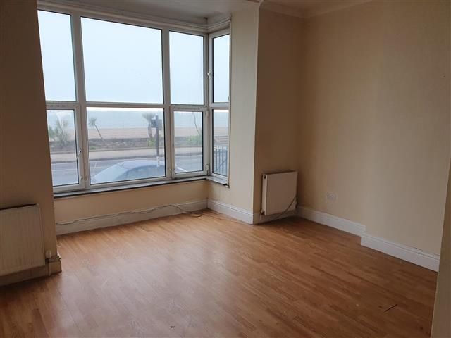 Property photo 3 of 5 Living Room