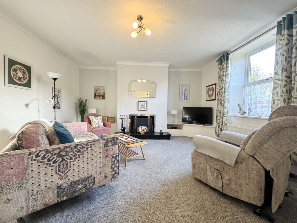 Property photo 3 of 28 Img_8953