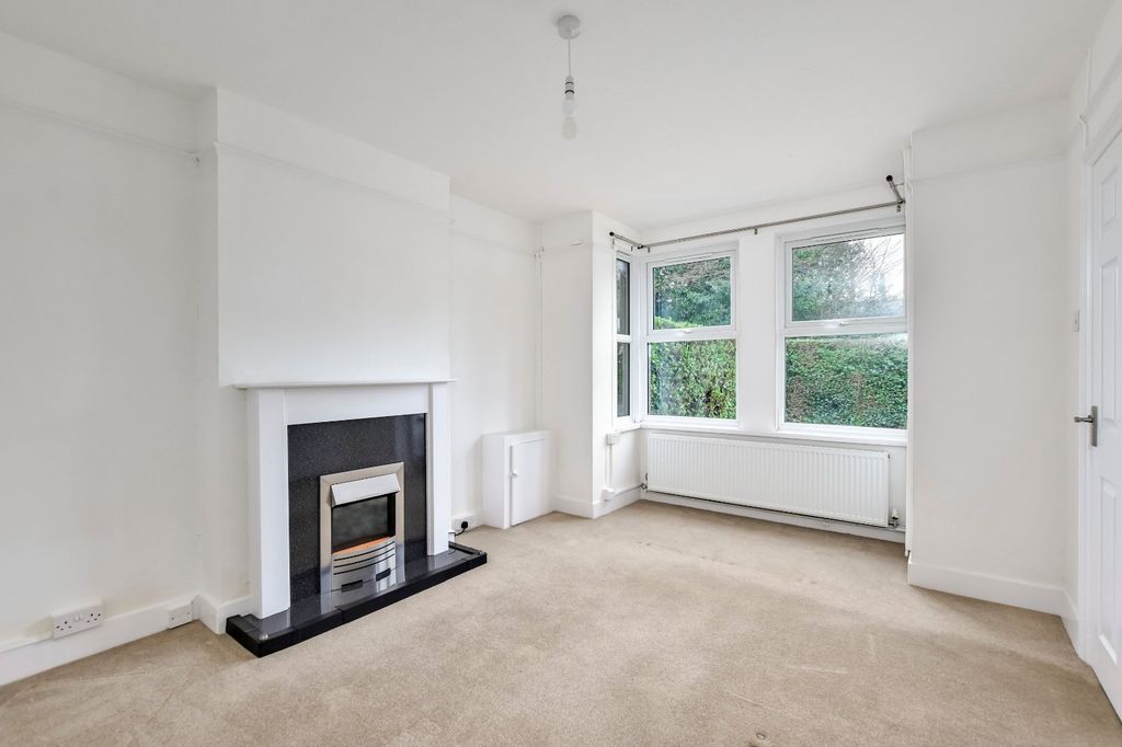 Property photo 3 of 11 Picture No. 12