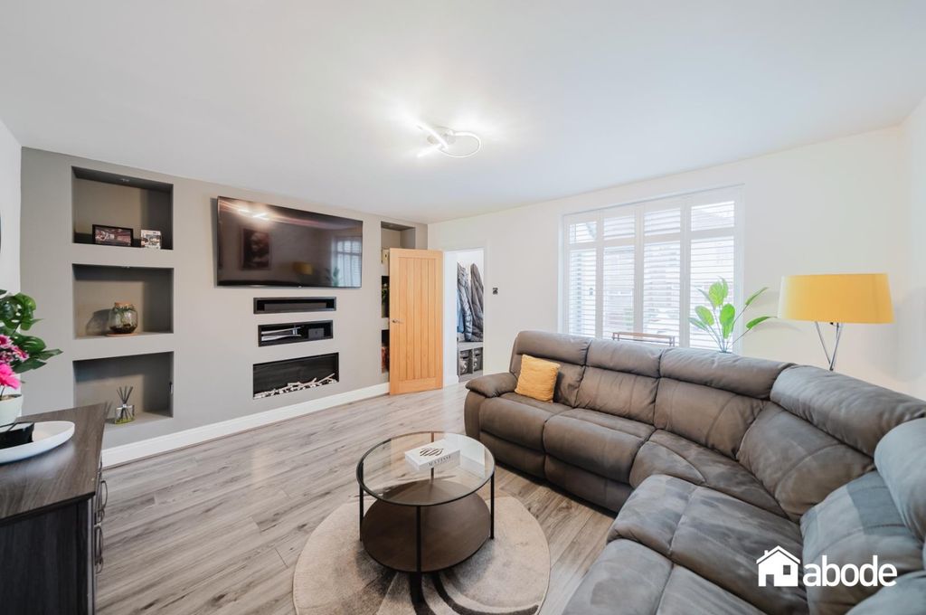 Property photo 3 of 19 Dsc03507-Hdr.Jpg