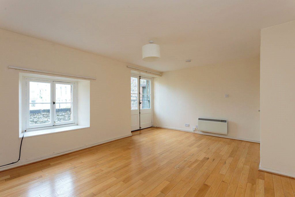 Property photo 2 of 18 Photo 2