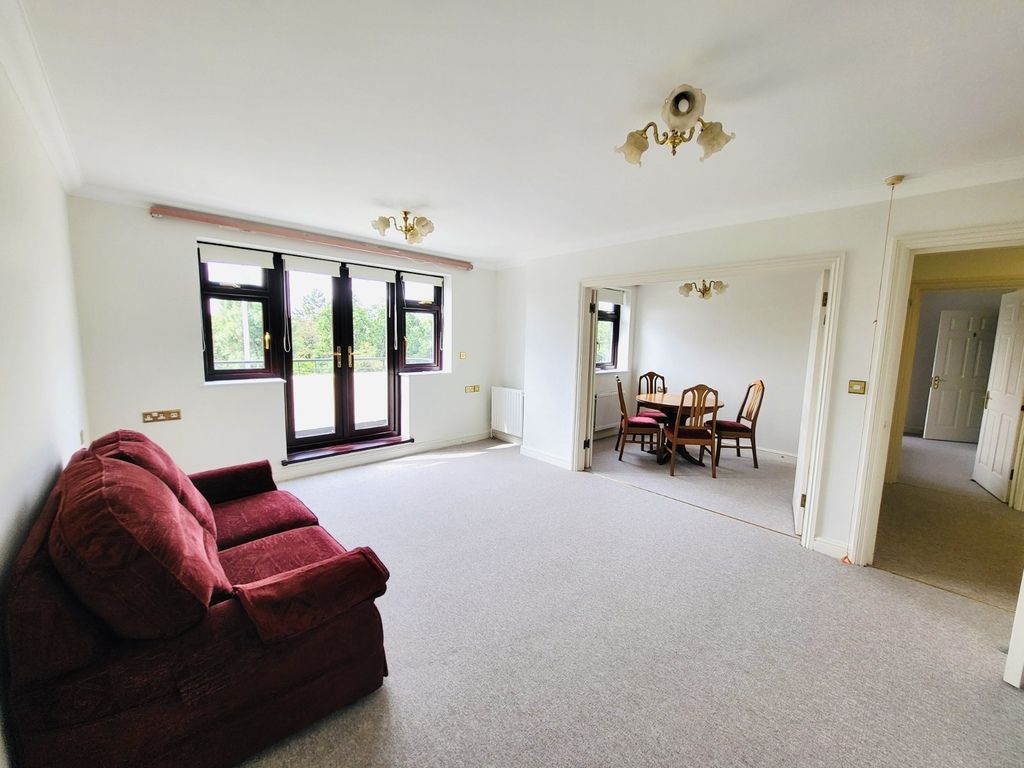 Property photo 3 of 11