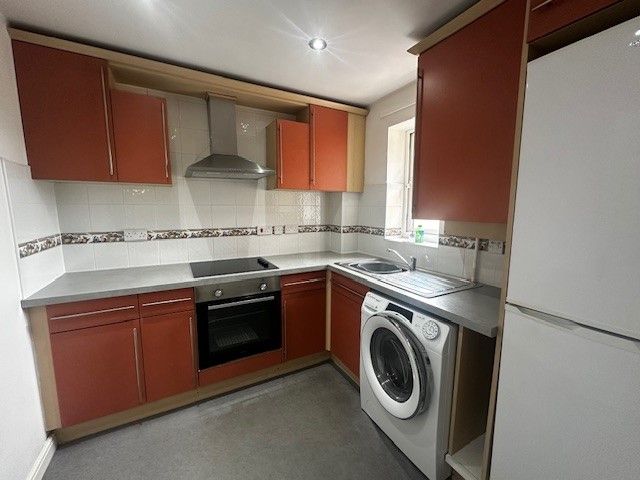 Property photo 2 of 16 Kitchen