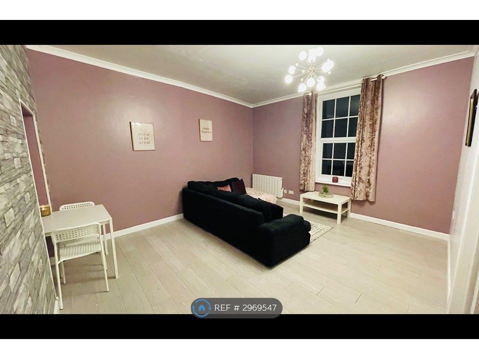 Property photo 1 of 14 Flat 5 Lounge/Diner