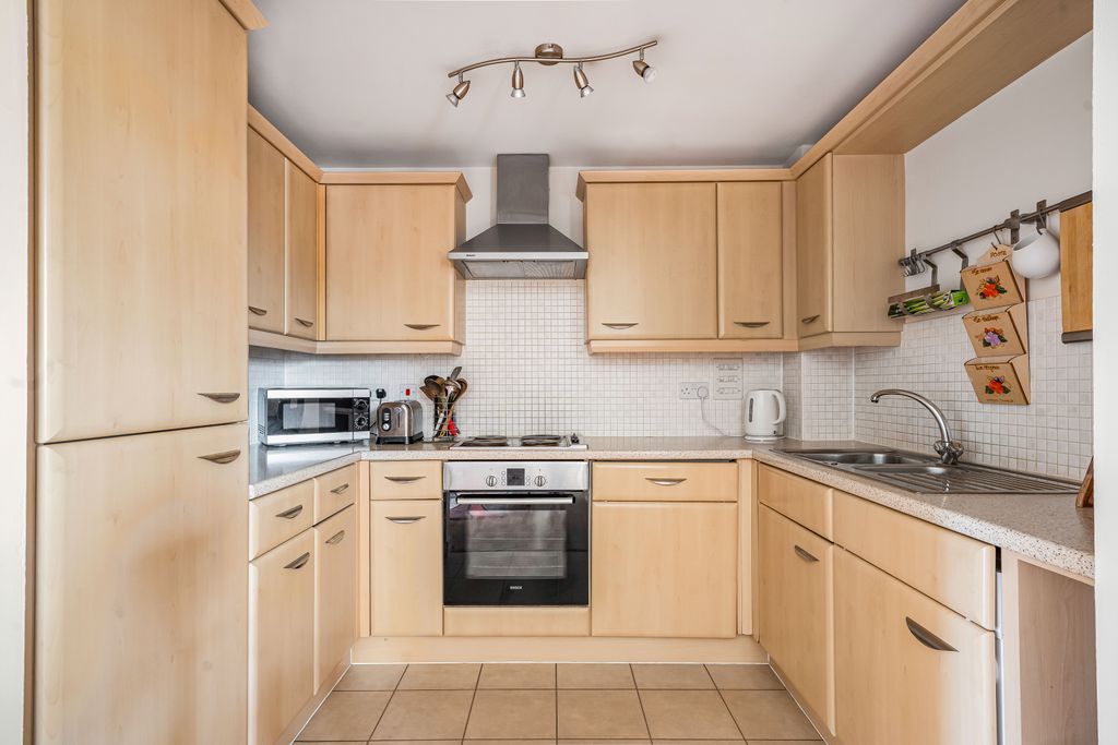 Property photo 2 of 13 Kitchen