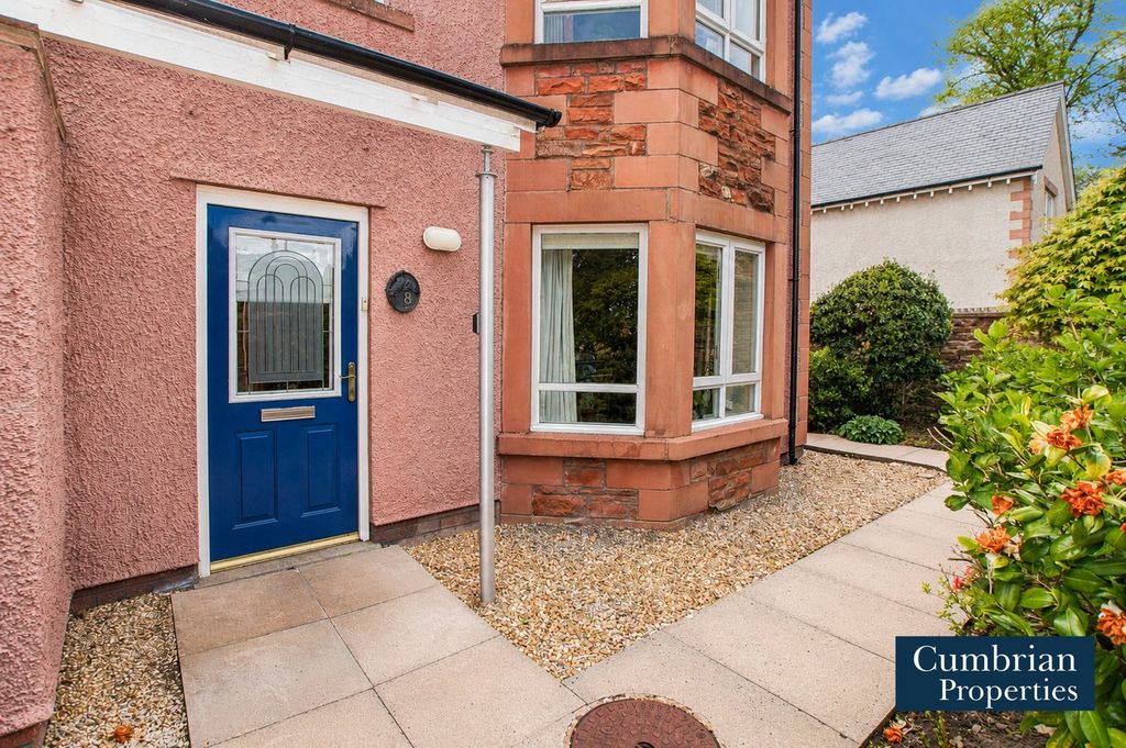 Property photo 1 of 16 Front External
