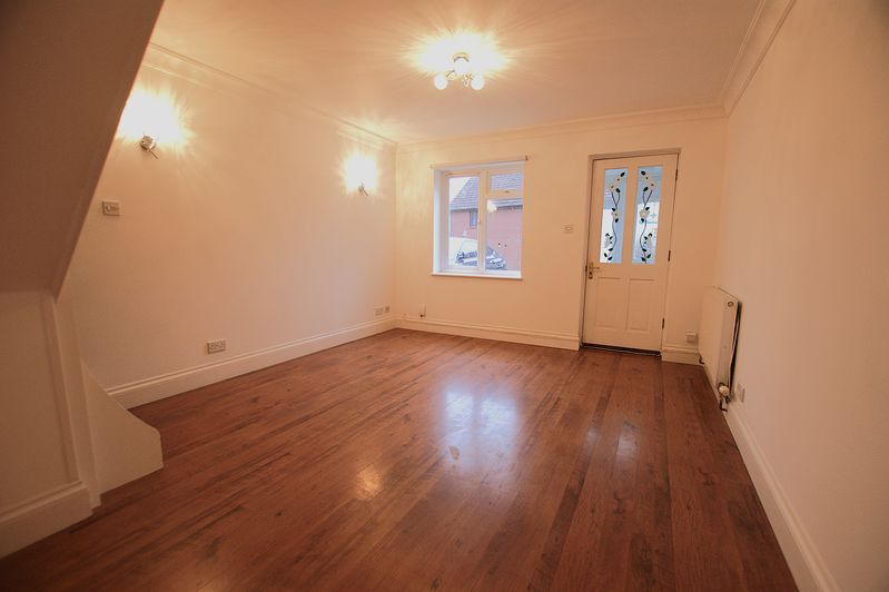 Property photo 3 of 9 Photo 9