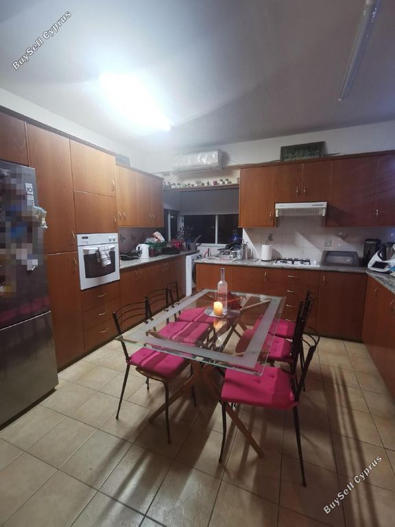 Property photo 3 of 3