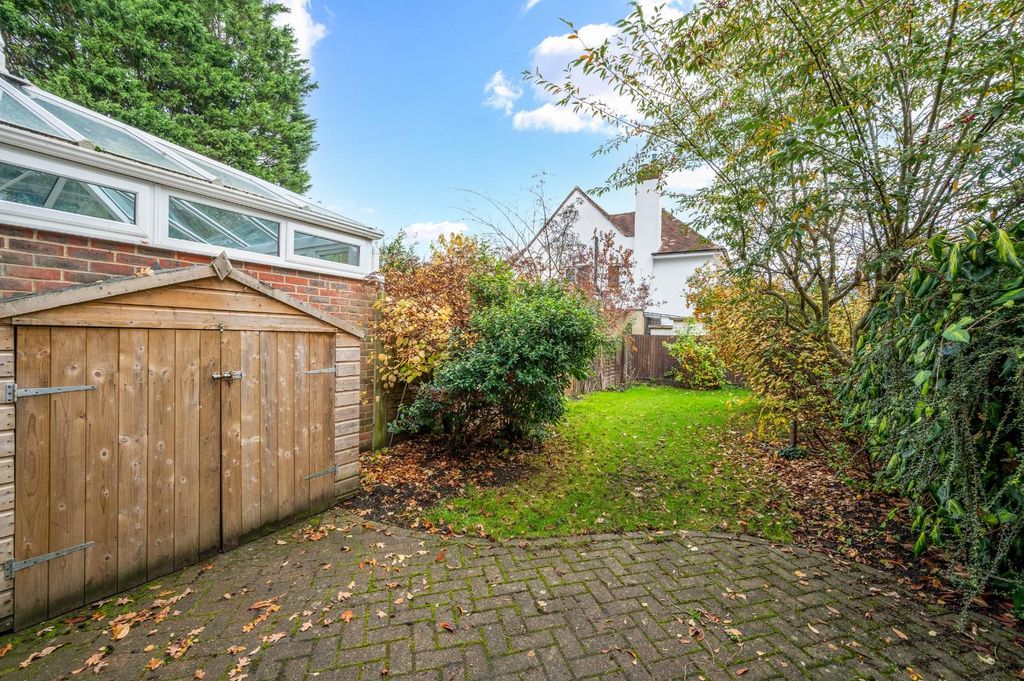 Property photo 2 of 14 Stagbury House,  (8).Jpg