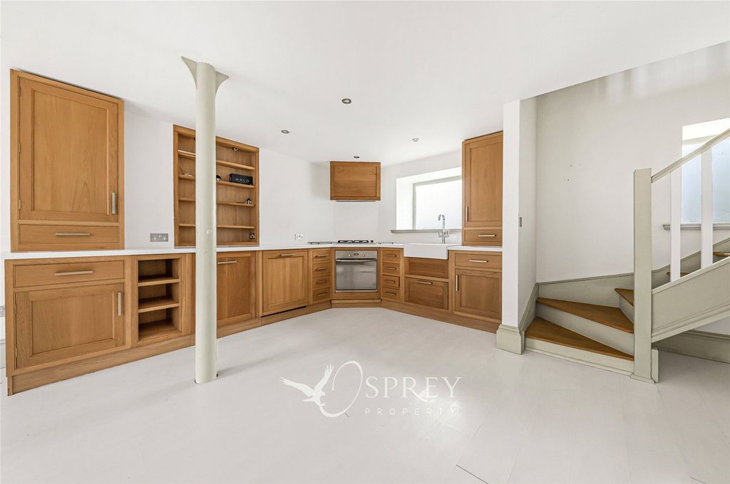 Property photo 2 of 11 Picture No. 36